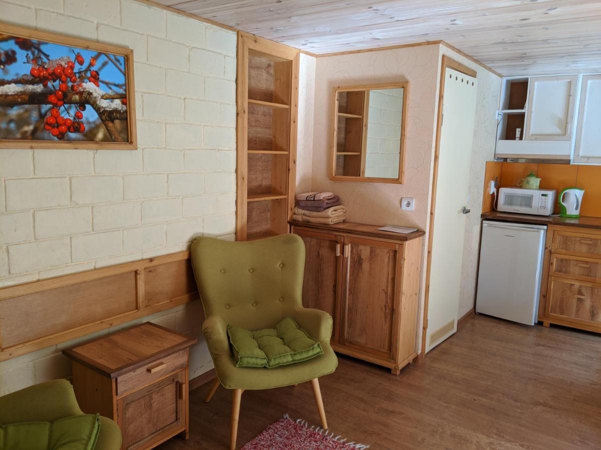 Paerna Guesthouse & Apartments Kuressaare Luaran gambar