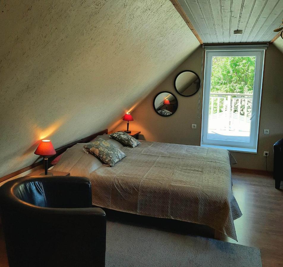 Paerna Guesthouse & Apartments Kuressaare Luaran gambar