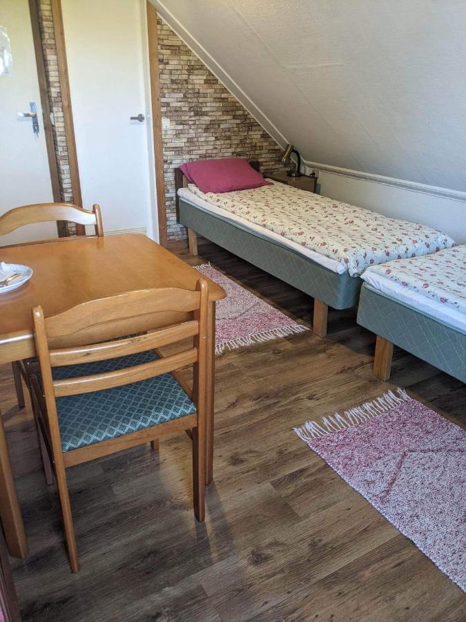 Paerna Guesthouse & Apartments Kuressaare Luaran gambar