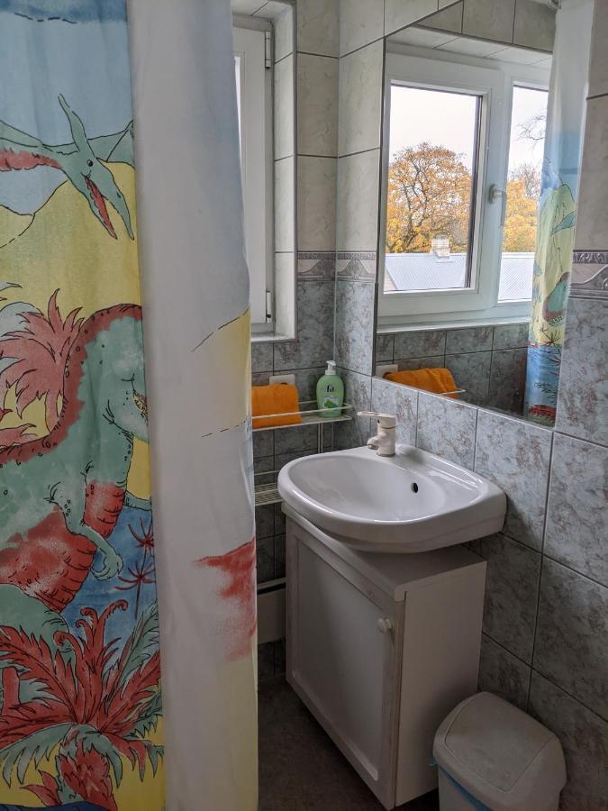 Paerna Guesthouse & Apartments Kuressaare Luaran gambar