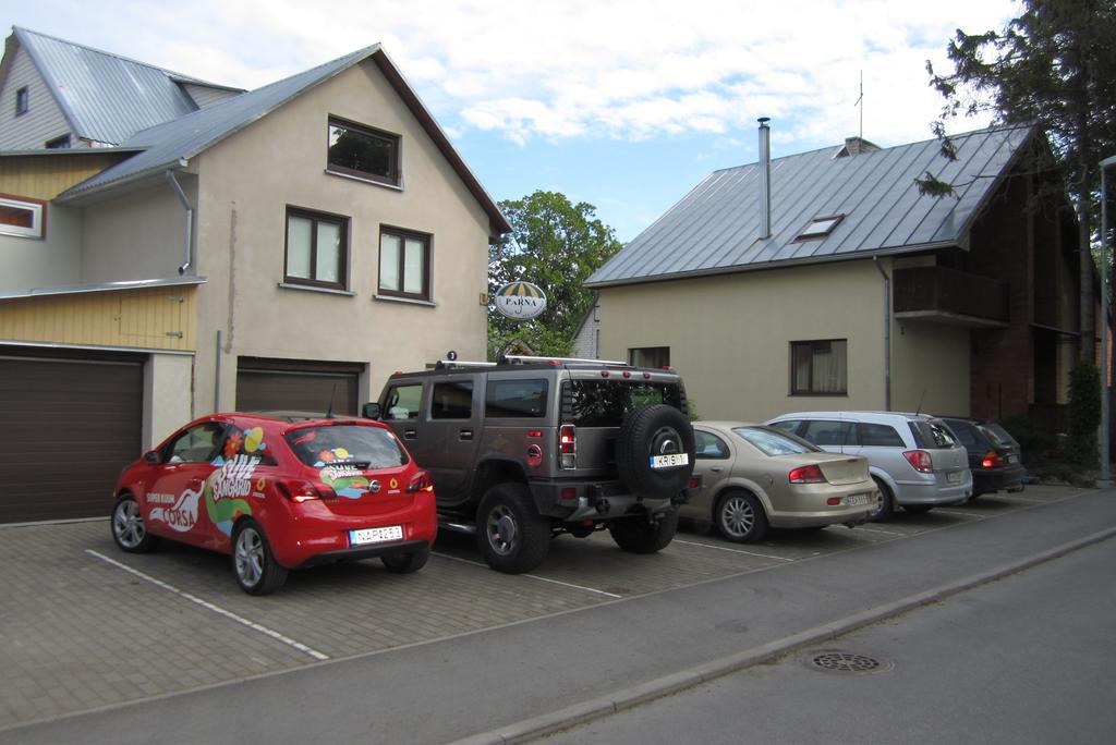 Paerna Guesthouse & Apartments Kuressaare Luaran gambar